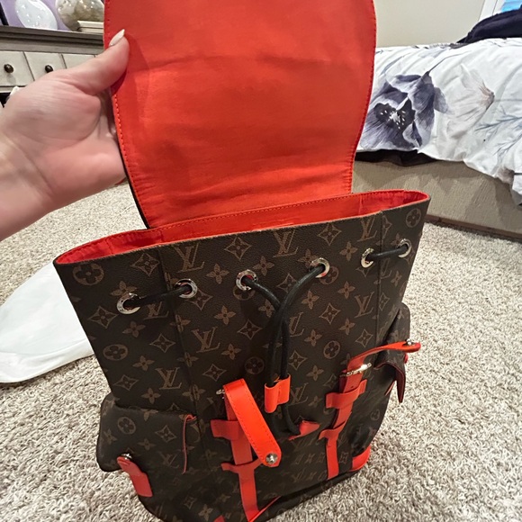 Louis Vuitton Christopher MM - Picture 6 of 8